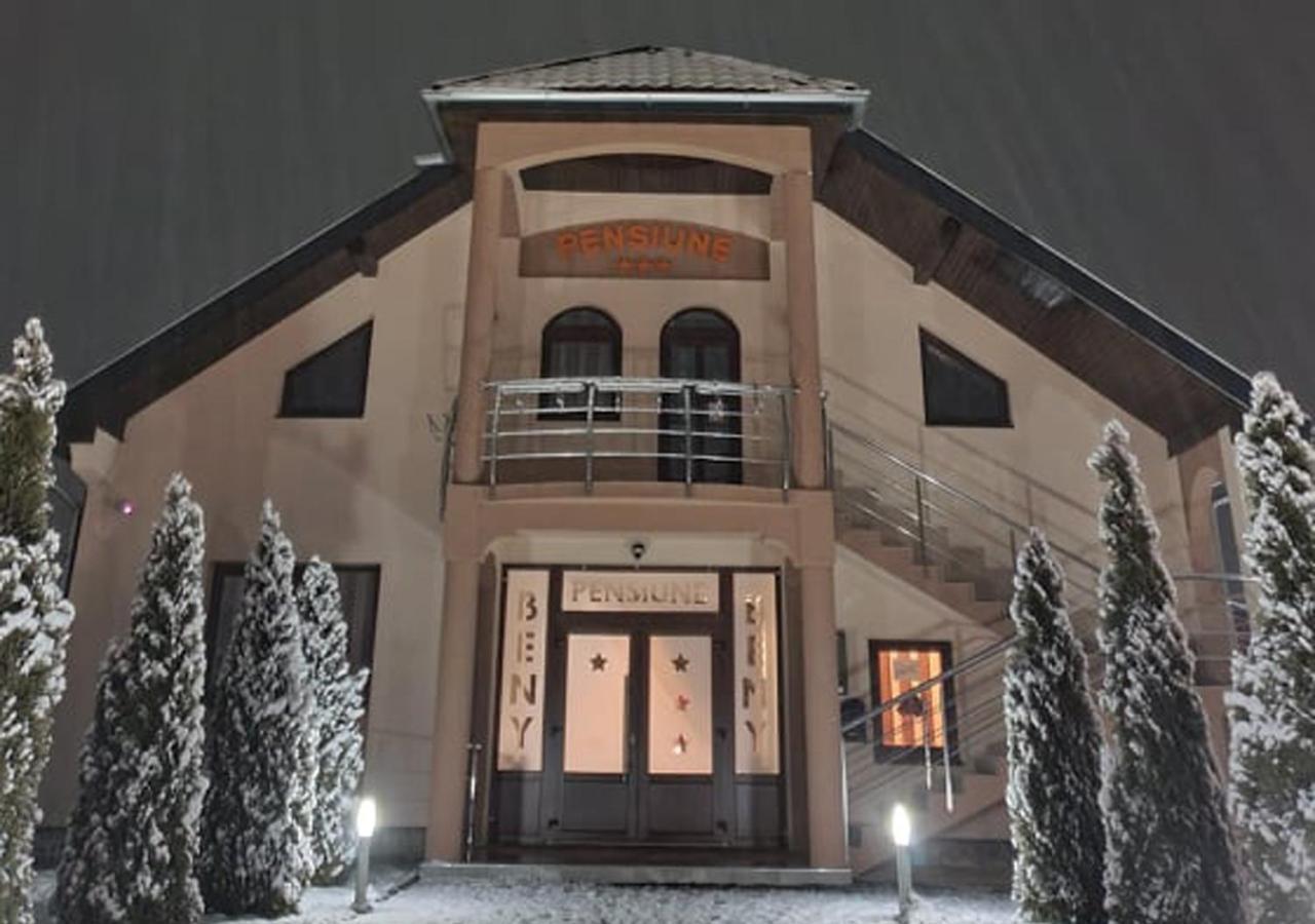 Pensiunea La Beny Cicir Exterior photo